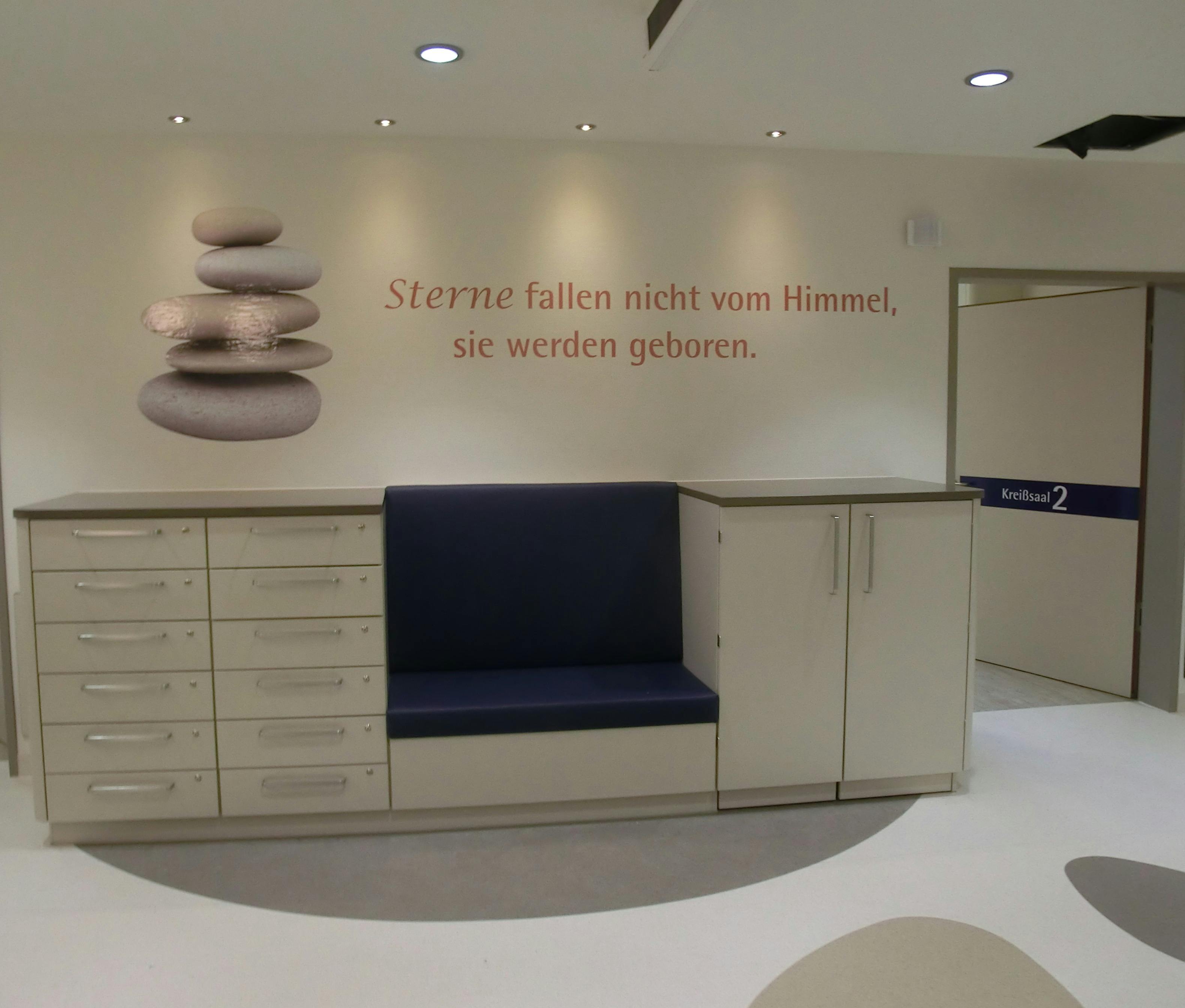 Vierlinge Verabschieden Sich Aus Dem Elisabeth Krankenhaus Essen Mit Mama Und Papa Nach Hause Essen Sud