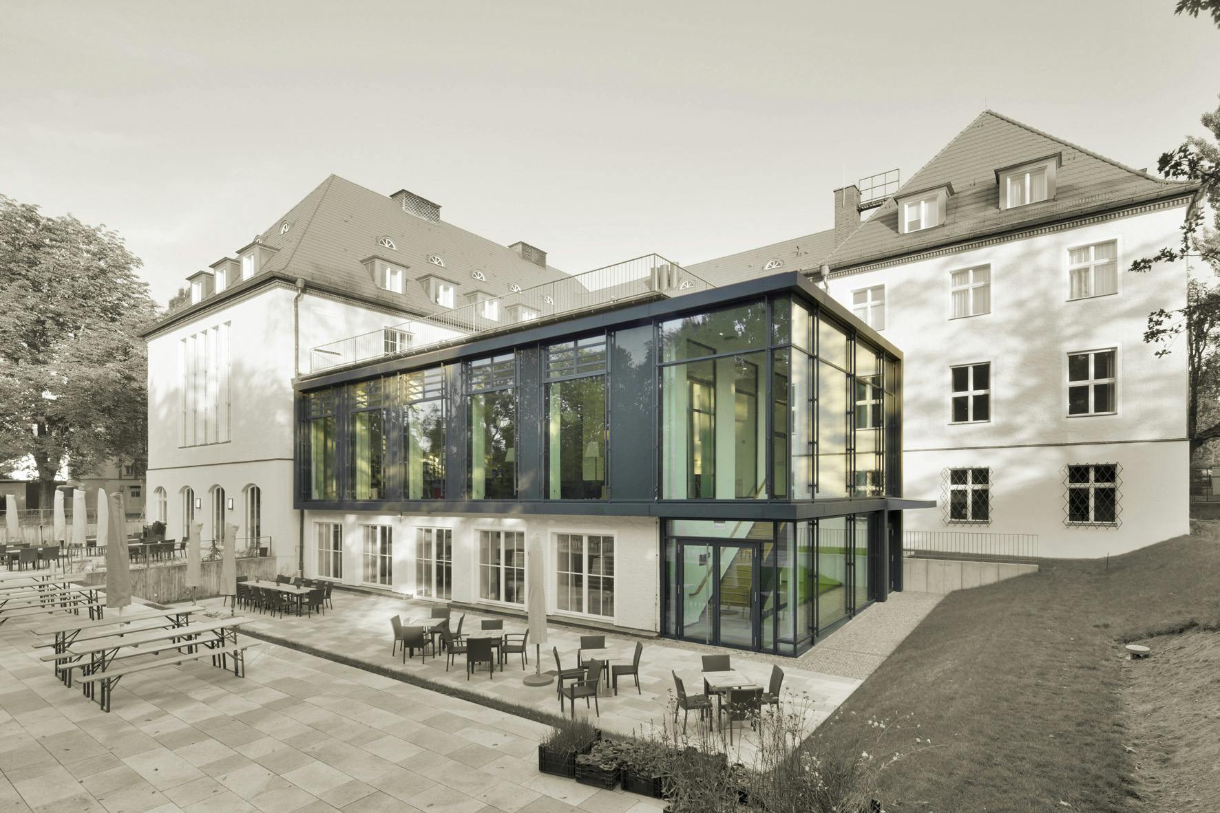 Harnack Haus Berlin Gartenansicht 2014
