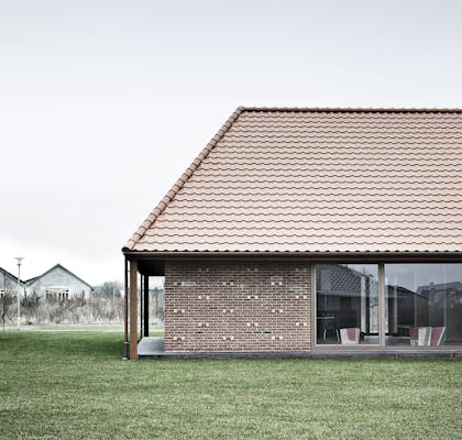 Projekt Brick House Competitionline