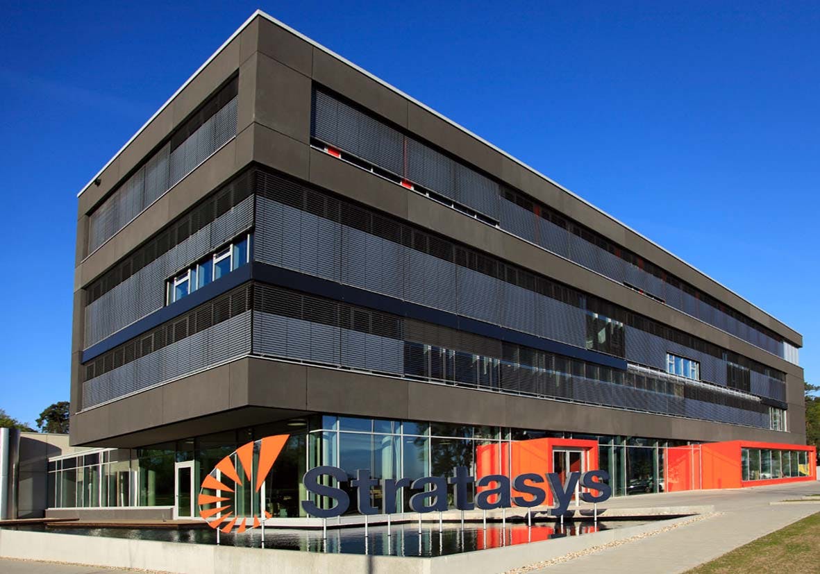 Stratasys Verwaltungsgebäude mit Benchmark