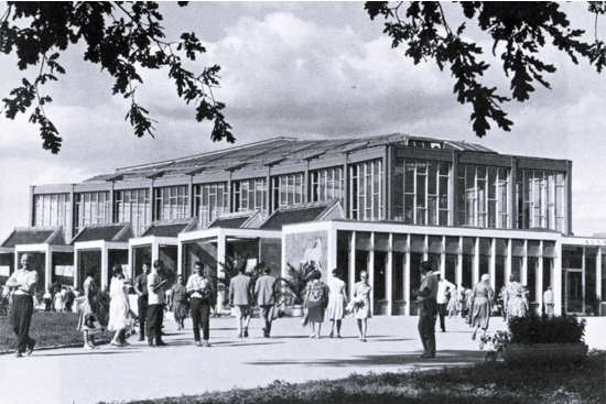 Alfred-Brehm-Haus im Jahr der Eröffnung 1963, Foto: G. Budich