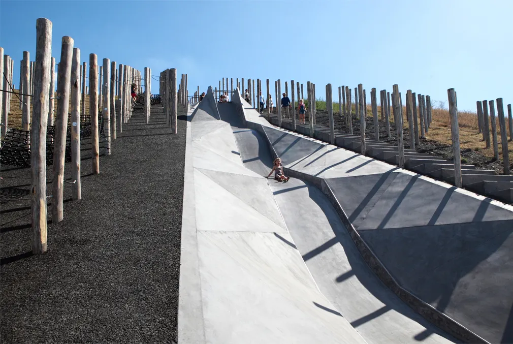 Play Landscape be-MINE