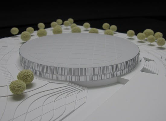 Plexiglas 3D gefräst, lasergravierte Fassade eingefärbt, Edelstahlmenschen