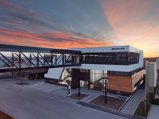 Projekt Mercedes Amg Burogebaude Werk 4 Competitionline